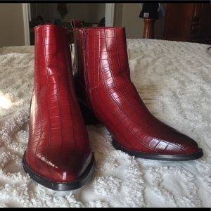 Snakeskin print booties